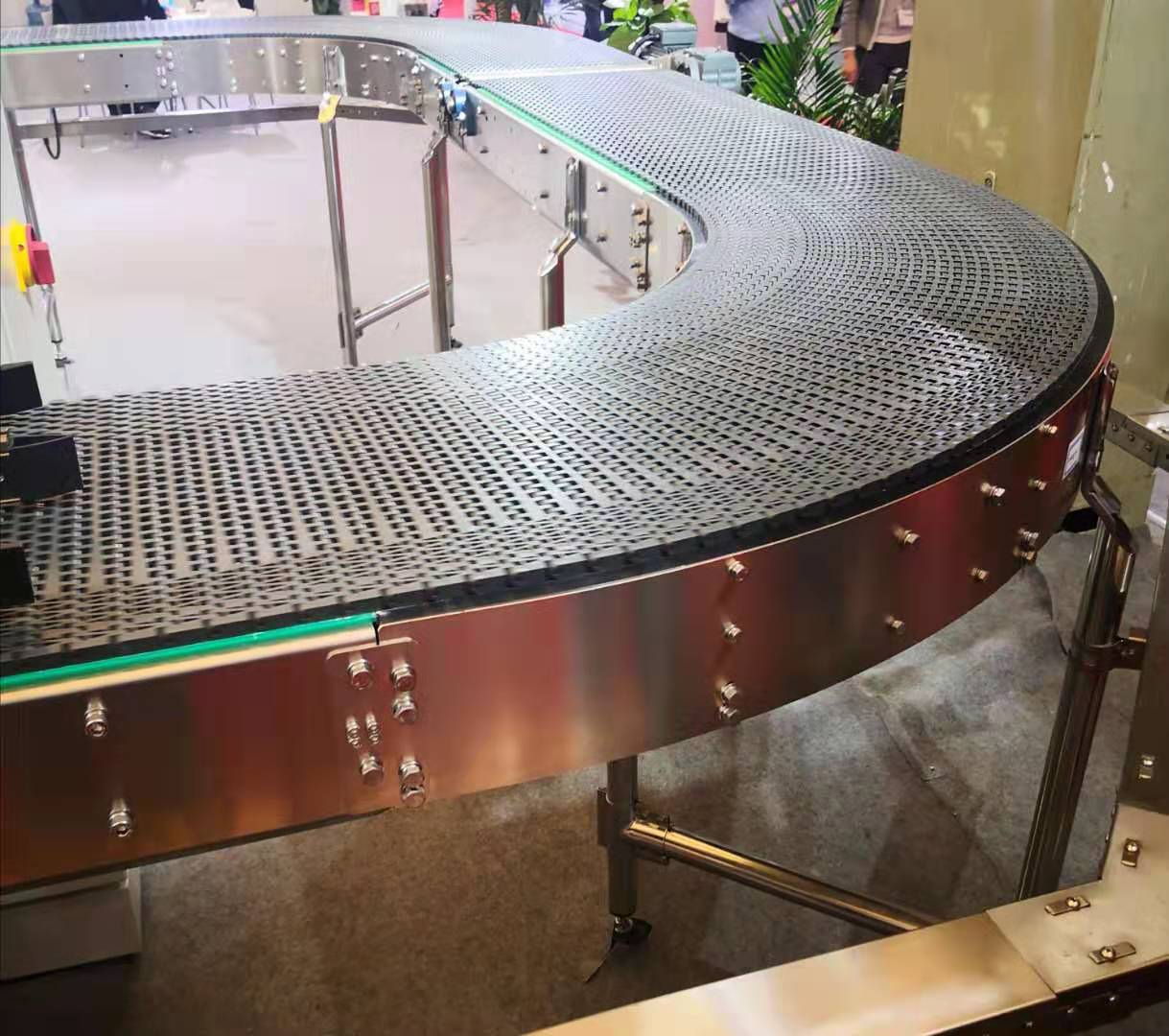  网带链板输送机